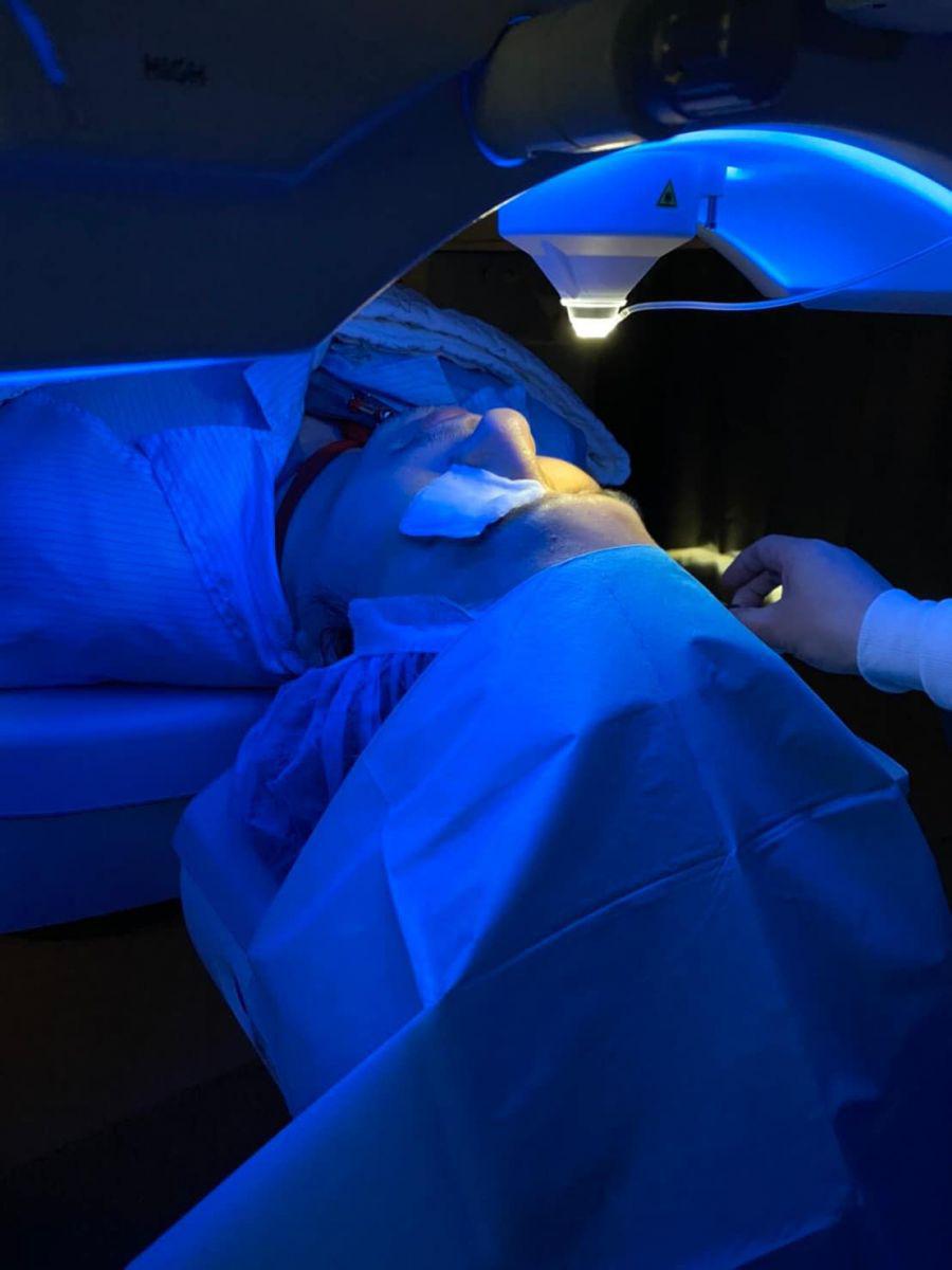 台大電機教授葉丙成,於諾貝爾眼科做SMILE全飛秒雷射手術