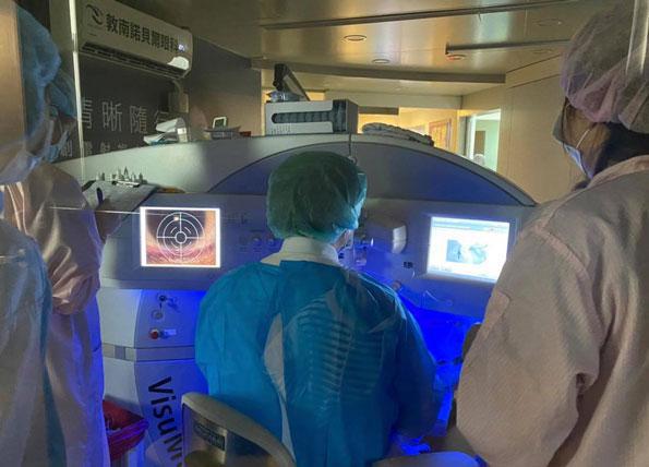 鍾松凌,Suani,諾貝爾眼科,Smile全飛秒,近視