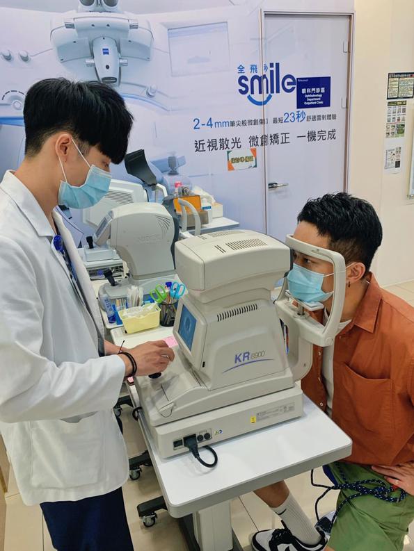 我是小龜,楊程鈞,高雄,諾貝爾眼科,smile全飛秒