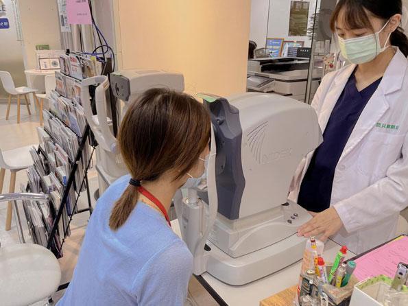 蹦蹦,諾貝爾眼科,沈仁翔醫師,smile近視雷射